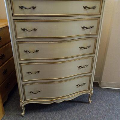 LOT VINTAGE CHEST OF DRAWER
