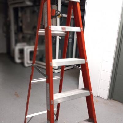 LOT LADDER