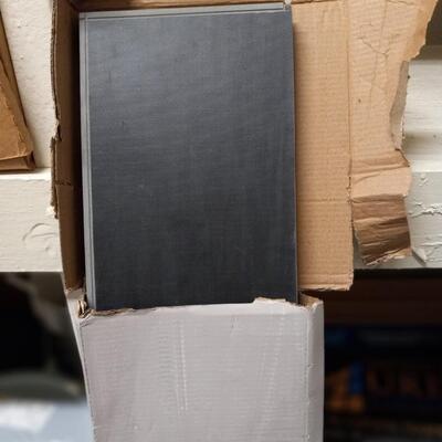 LOT 6P VINAL FLOOR PLANKS AND BASE