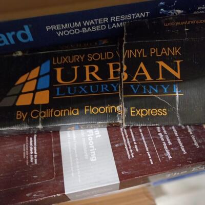 LOT 6P VINAL FLOOR PLANKS AND BASE
