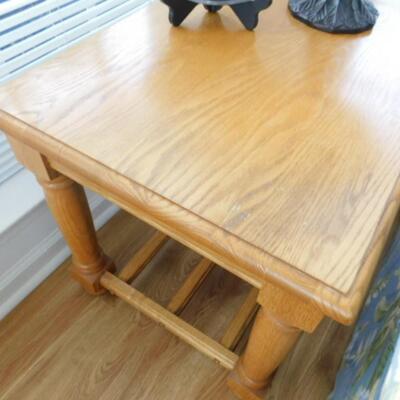 Solid Wood Oak Lamp Table with Slat Wood Stretcher Shelf