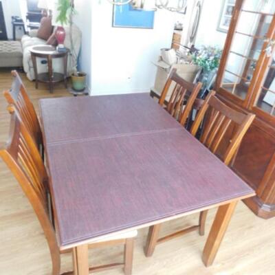 Contemporary Bassett Solid Wood Dining Table with Six Chairs, Leaf, and Surface Pad