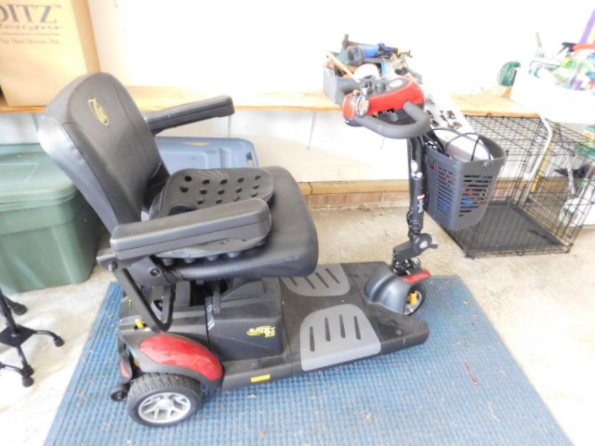 Buzz Around XL Battery Powered Scooter