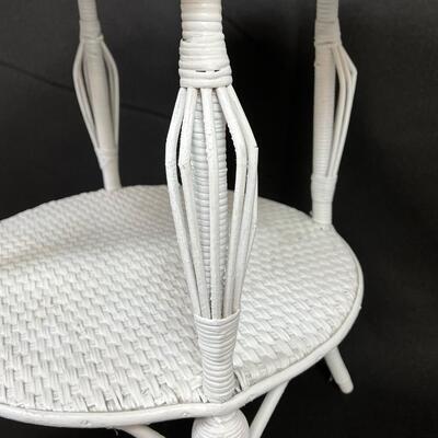 116 Antique Victorian White Wicker Two Tier Round Accent Table