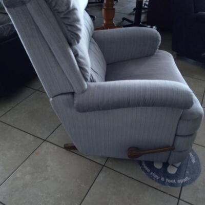 LOT 25N LAZY BOY RECLINER