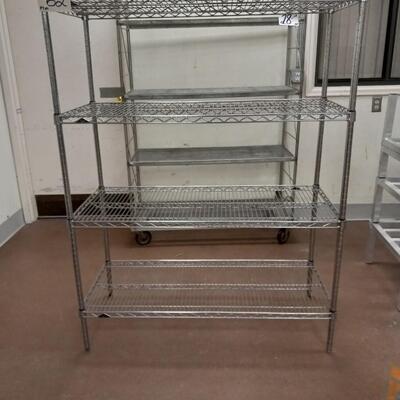 LOT 62N METAL WIRE SHELF