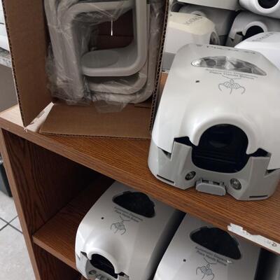 LOT 40N PROVON AUTOMATIC SOAP DISPENSERS