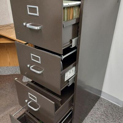 LOT 58N HON METAL FILING CABINET