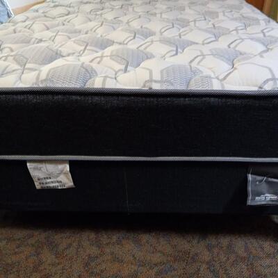 LOT 21C SUMMIT MATTRESS  AND FRAME