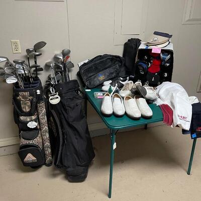 Lot 14: Golf Items