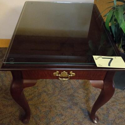 LOT 7C WOODEN SIDE TABLE AND FAUX PLANT