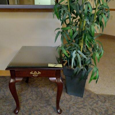 LOT 7C WOODEN SIDE TABLE AND FAUX PLANT