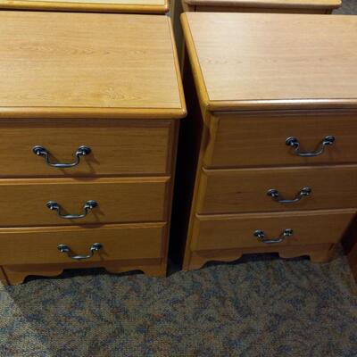 LOT 9C TWQ 3 DRAWER CHEST OF DRAWERS