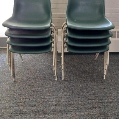 LOT 2W GREEN STACKABLE CHAIRS