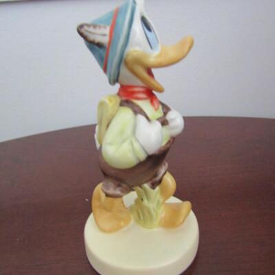 Goebel Disney Donald Duck â€œSchool Boyâ€ Style Figurine, #1733610