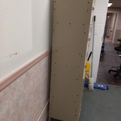 METAL LOCKER