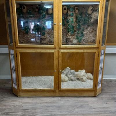 LOT 1N GLASS BIRDCAGE WITH STAINGLASS