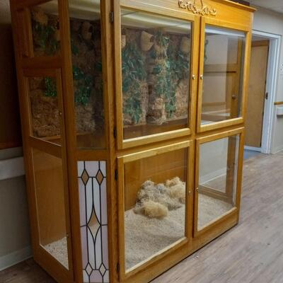 LOT 1N GLASS BIRDCAGE WITH STAINGLASS
