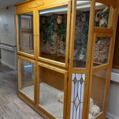 LOT 1N GLASS BIRDCAGE WITH STAINGLASS