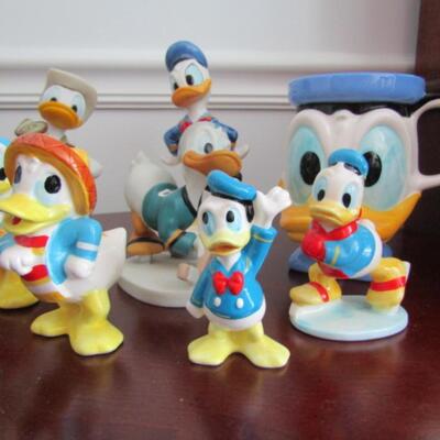 Group of Donald Duck Ceramic Collectibles