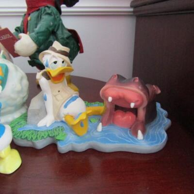 Group of Donald Duck Collectibles (#1)