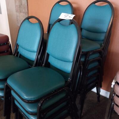 LOT 93T 16 STACKABLE CHAIRS