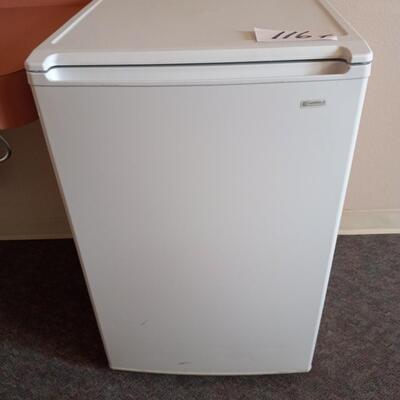 LOT 116T KENMORE OFFICE FRIDGE