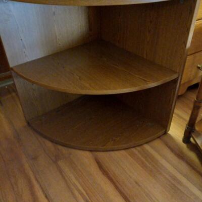 LOT 101T SMALL CORNER SHELF