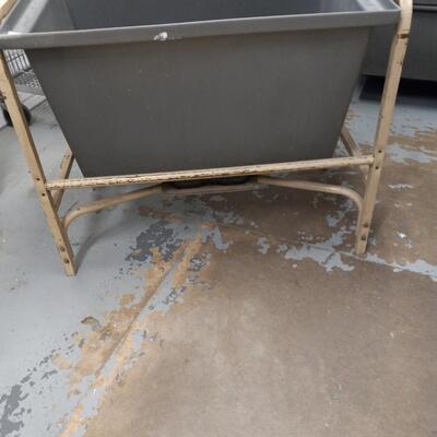REMOVABLE TUB/BIN