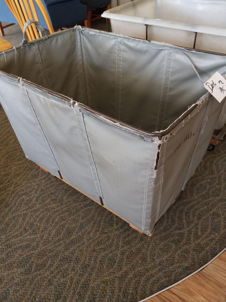 CANVAS BIN ON CASTORS'