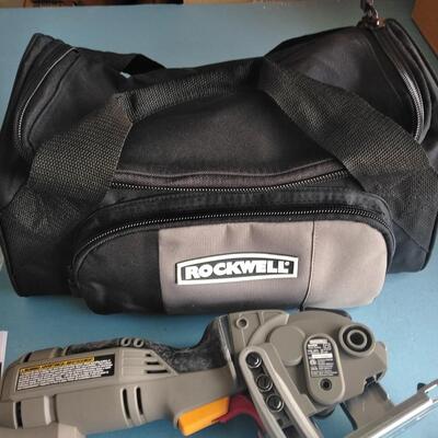 LOT 33 ROCKWELL VERSACUT SAW WITH ACCESSORIES