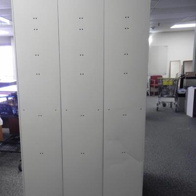 LOT 57W METAL LOCKERS