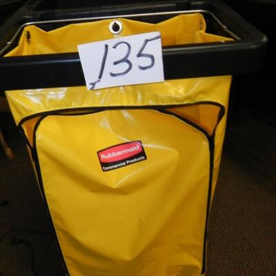 LOT 135T LIKE NEW RUBBERMAID TRASH CART