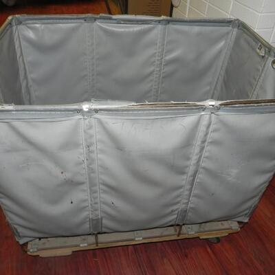LOT 121T CANVAS BIN ON CASTORS