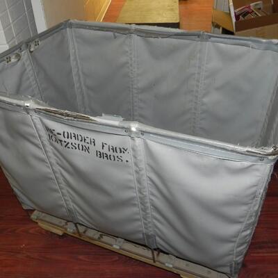LOT 121T CANVAS BIN ON CASTORS
