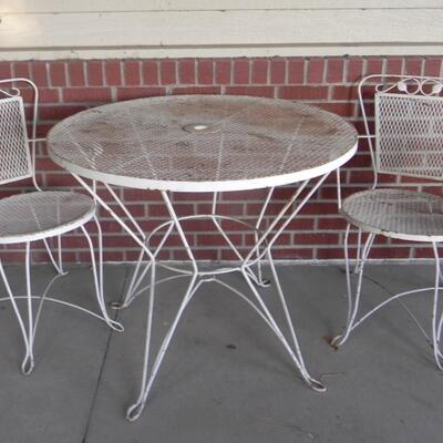 METAL PATIO TABLE WITH 2 CHAIRS