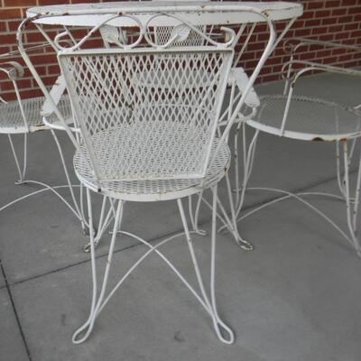 METAL PATIO TABLE WITH 2 CHAIRS