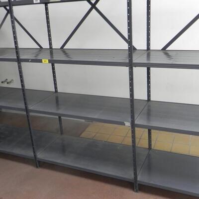 LOT 35N METAL SHELVING