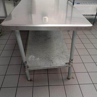STAINLEES STEEL TABLE