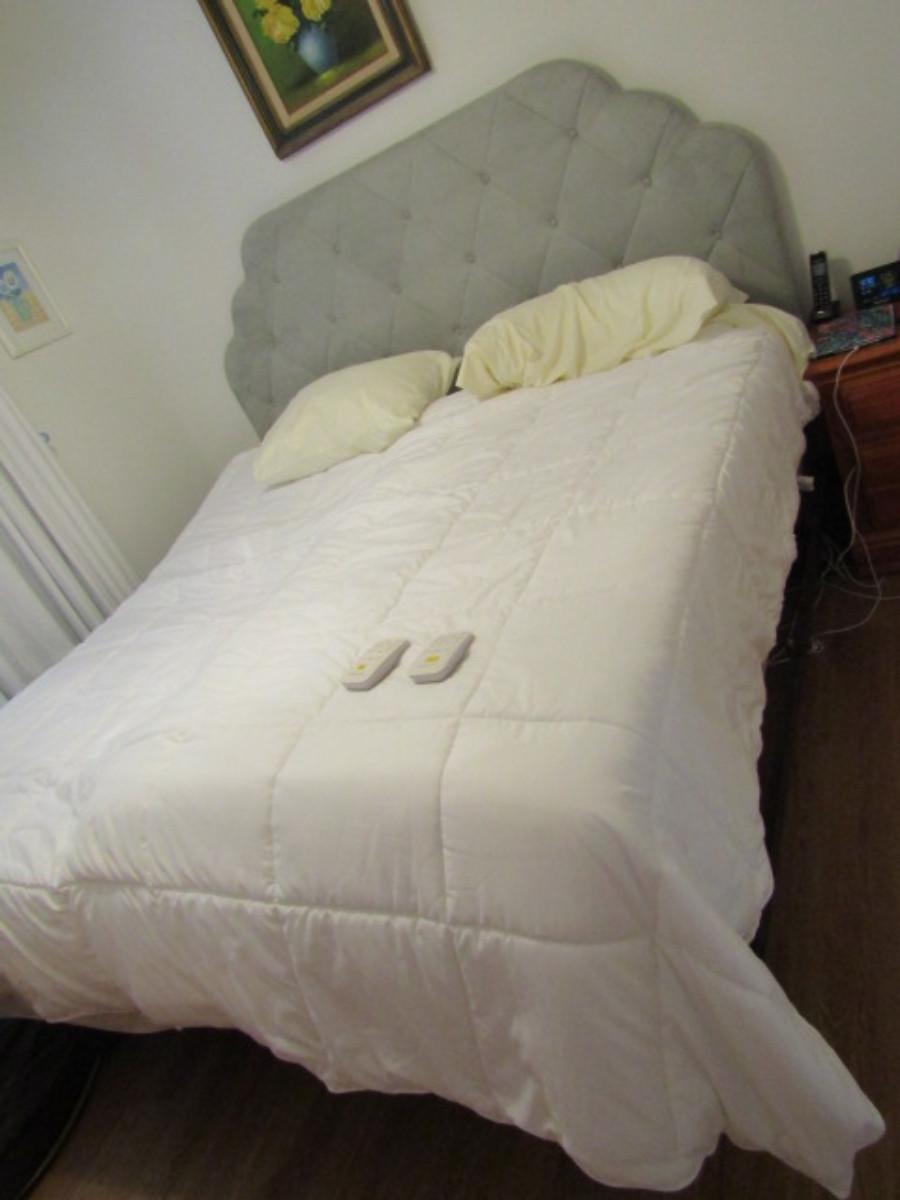 King Size (Two Twins) Adjustable Bed by Tempurpedic