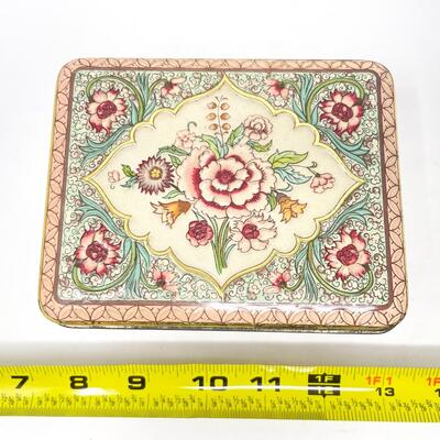 SMALL METAL FLORAL LIDDED BOX - HOLLAND