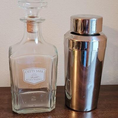 Lot 24: Vintage Cutty Sark Glass Decanter and Italian Stainless Shaker