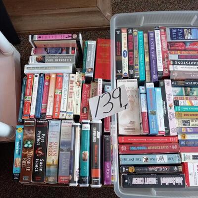 LOT 139T LARGE COLLECTION OF BOOKS ON AUDIO