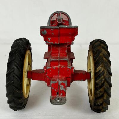 138  Vintage International Metal Tractor & Nylint Tow Toy