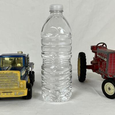 138  Vintage International Metal Tractor & Nylint Tow Toy