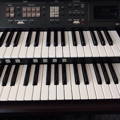 LOT 6W  ROLAND ATELIER ORGAN AND BENCH