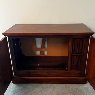 Gutted Old Zenith TV Console ~ *Read Details
