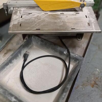 TILE CUTTER