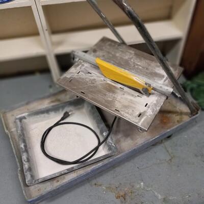 TILE CUTTER