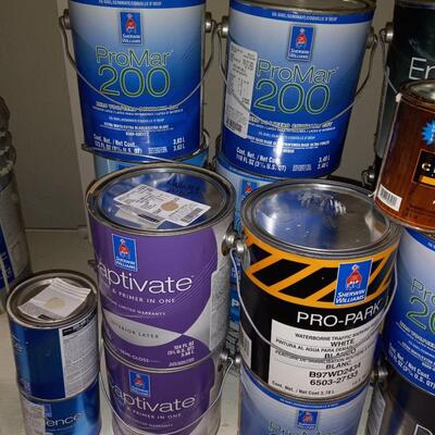 LOT 9P LARGE AMOUNT OF PAINT